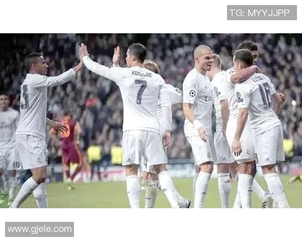 曾在皇家马德里效力的足球明星们的辉煌历程与成就回顾 曾在皇家马德里效力的足球明星们的辉煌历程与成就回顾