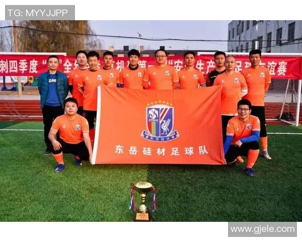 西安足球队在邀请赛中的团队协作表现分析与总结