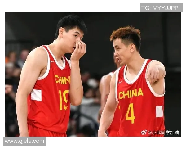 深圳羽毛球队在世界杯积分榜上以61分稳居第一展现强劲实力 深圳羽毛球队在世界杯积分榜上以61分稳居第一展现强劲实力